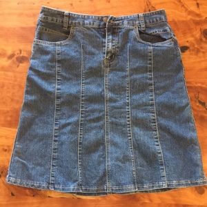 Ladies Jean Skirt size 6